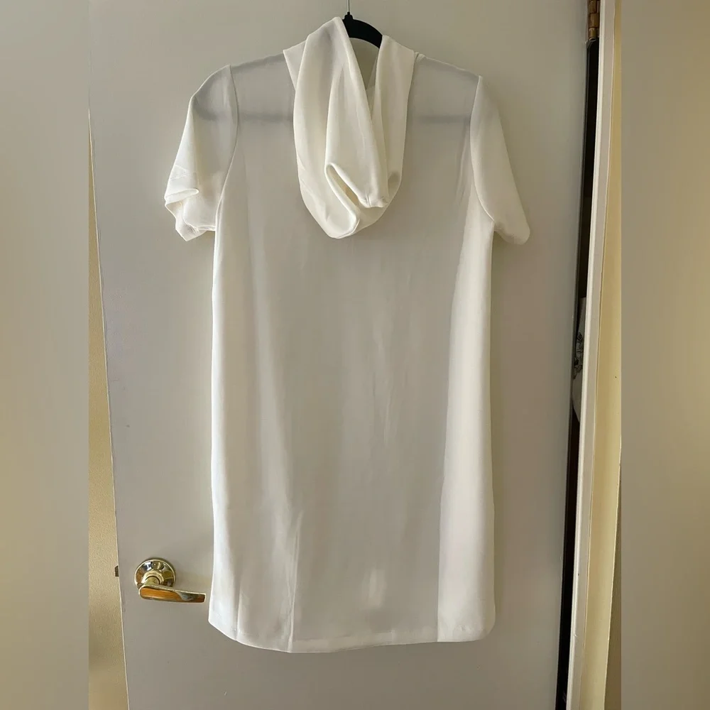 Cable & Gage Yummy White Hoodie - Picture 2 of 4